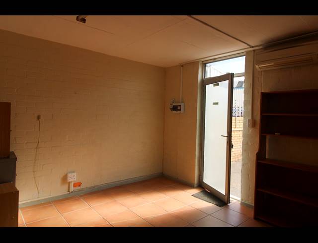 55M² OFFICE TO LET IN MAITLAND